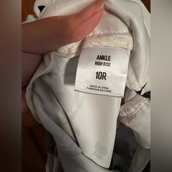 Express Women’s High Rise Floral Dress Pant Size 10 Regular - Picture 7 of 9